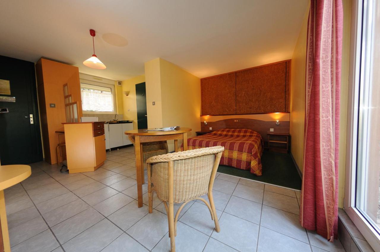 Le Relais De Wasselonne Aparthotel Ruang foto