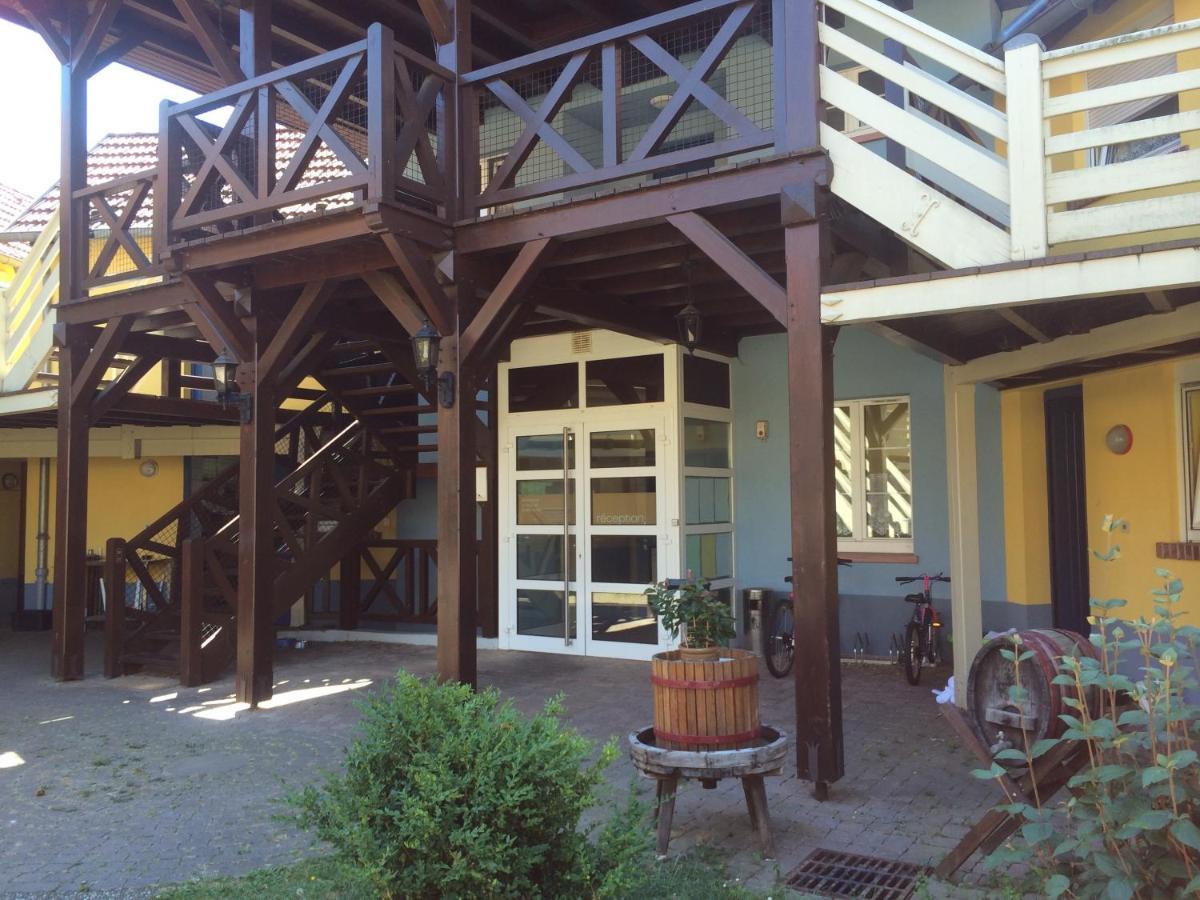 Le Relais De Wasselonne Aparthotel Bagian luar foto